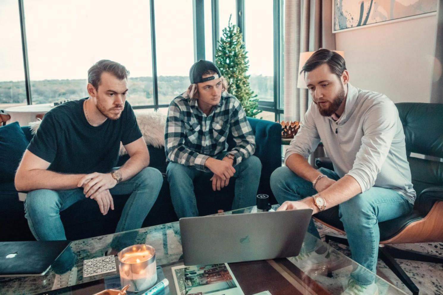 Espace de travail collaboratif pour l'analyse financière